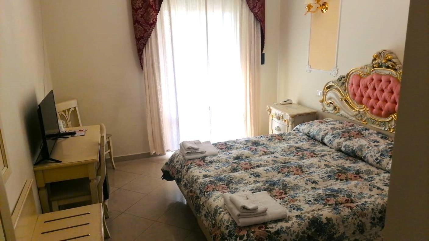 Colosseo Rooms Imperial 로마 외부 사진
